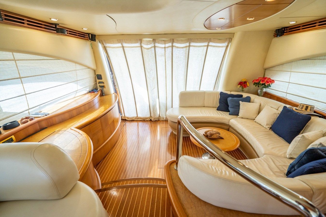 Buy a SIR JACOB II - Azimut Yachts at Shestakov Yacht Sales