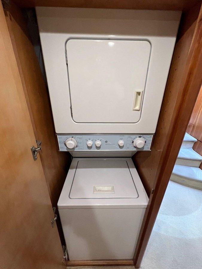 Buy a yacht SIR JACOB II - Azimut Yachts