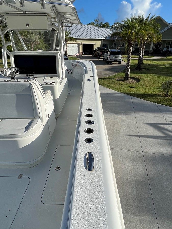 best yacht sales deals 32 Yellowfin 32