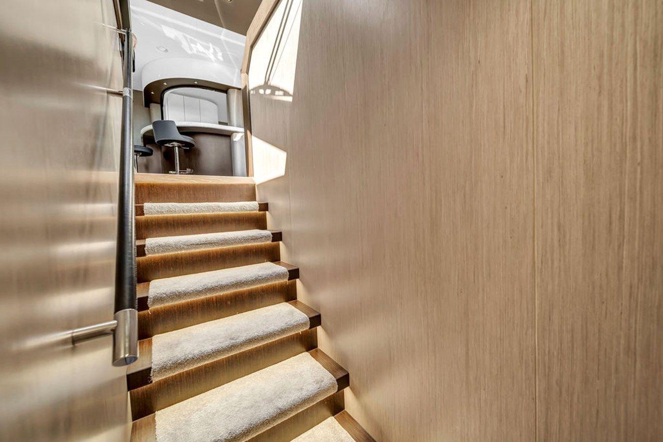 the best price on Sunseeker 86 Yacht