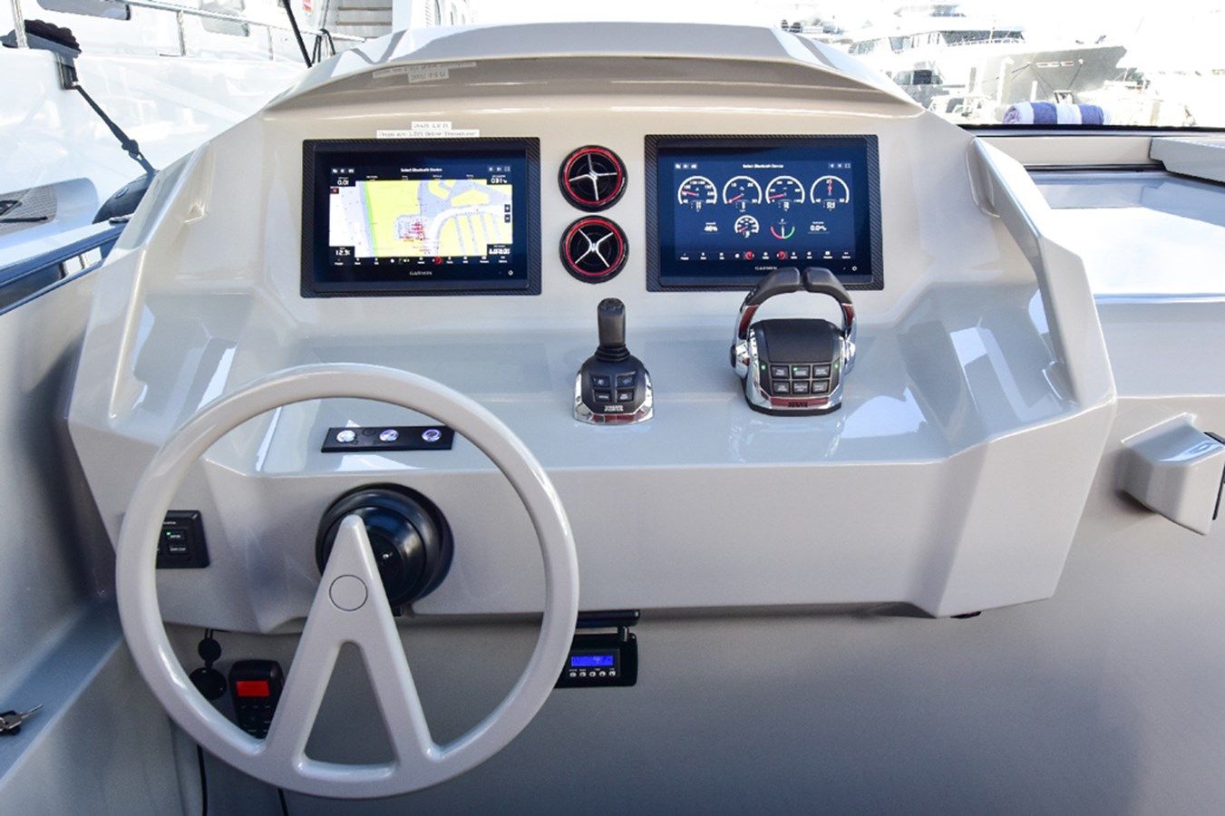 Купить No Name - VANQUISH YACHTS