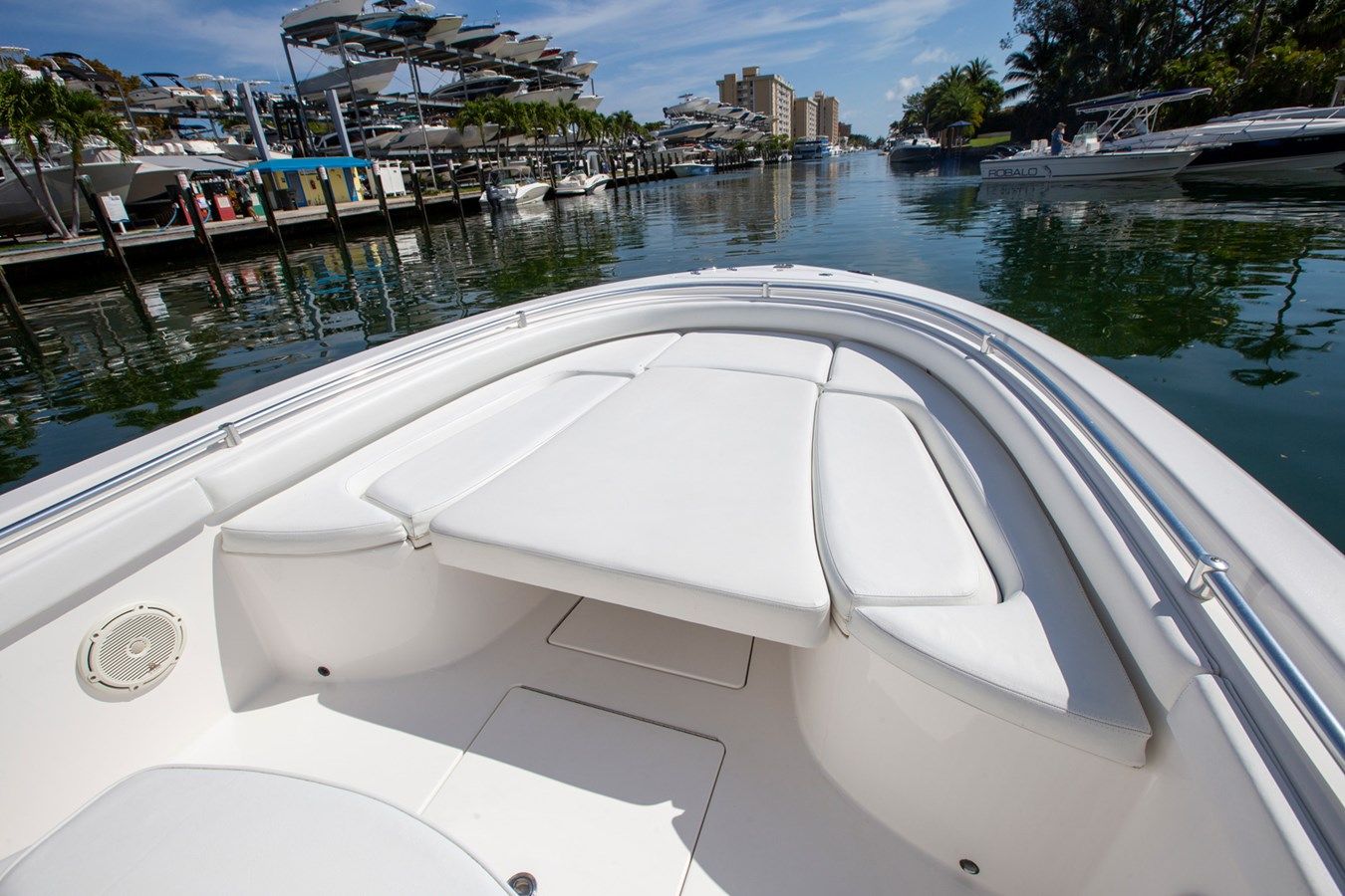 24 Contender Sport 2015