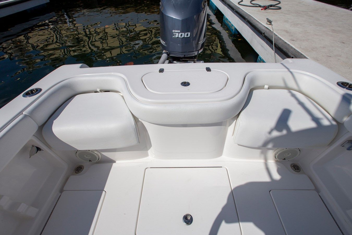 Купить 24 Contender Sport 24