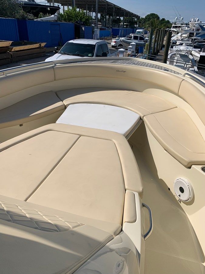 34 Catalina 2017 yacht sale