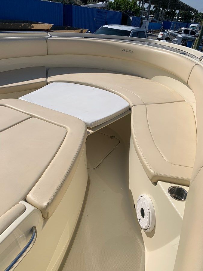 best yacht sales deals 34 Catalina - Chris-Craft