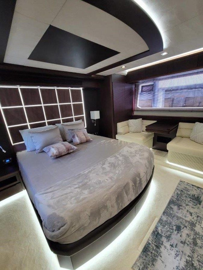 the best price on GODSPEED - Galeon Yachts