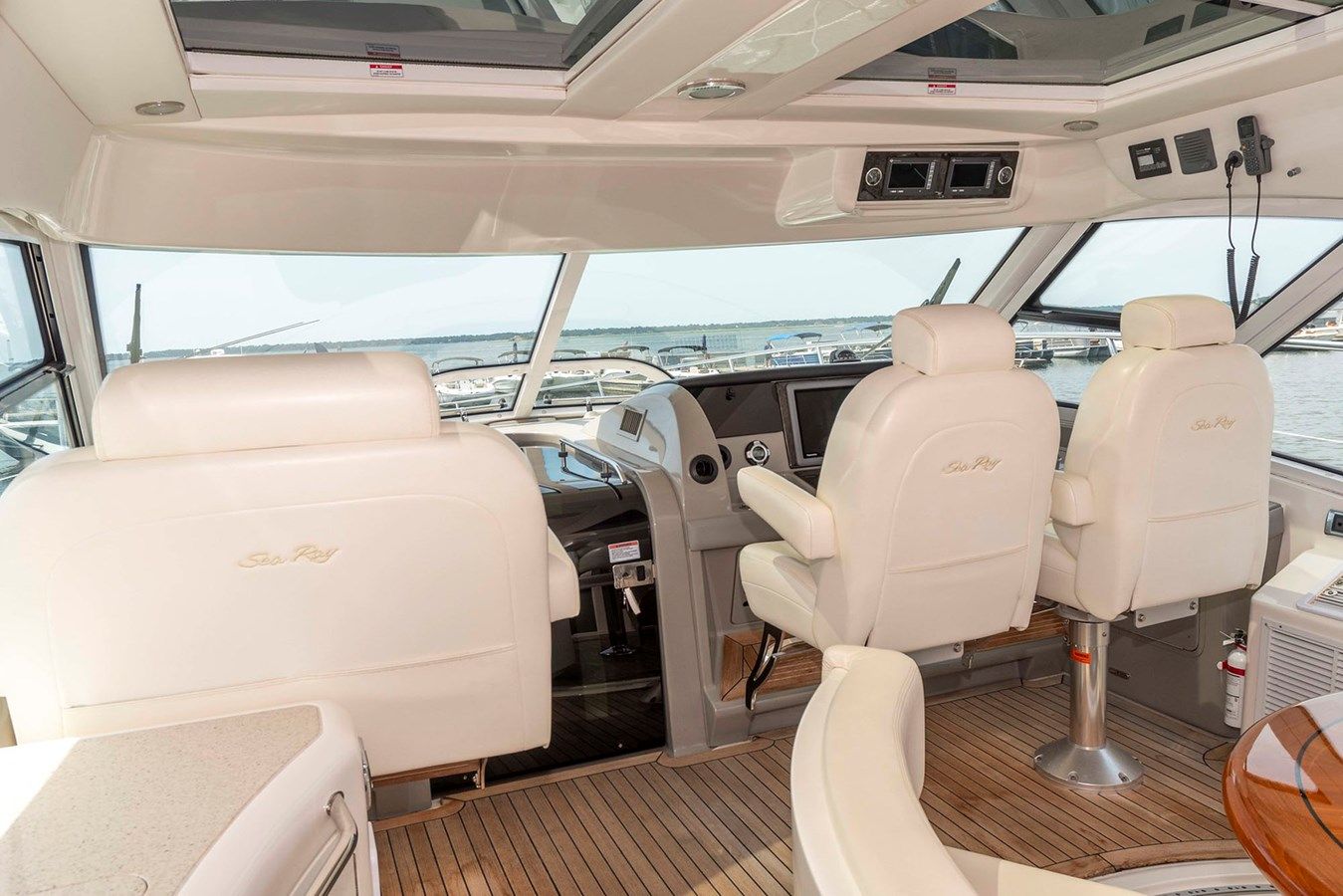 the best price on AT'S AHMIBOTE V 580 Sundancer