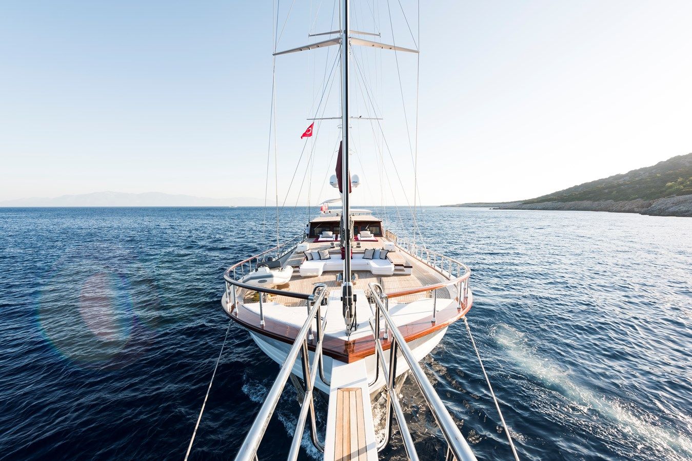 Buy a That's Amore 140 at Shestakov Yacht Sales
