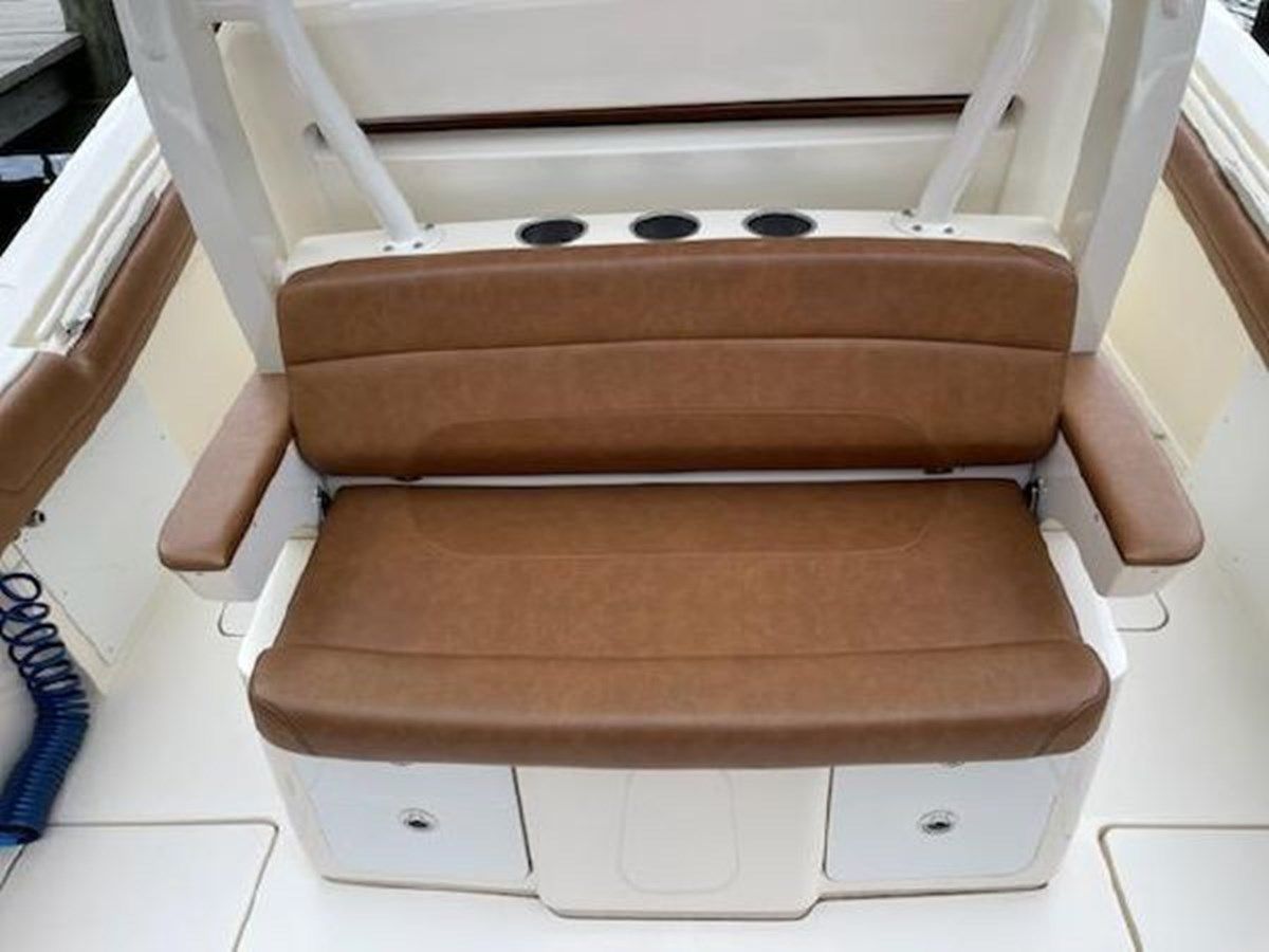 the best price on No Name 35