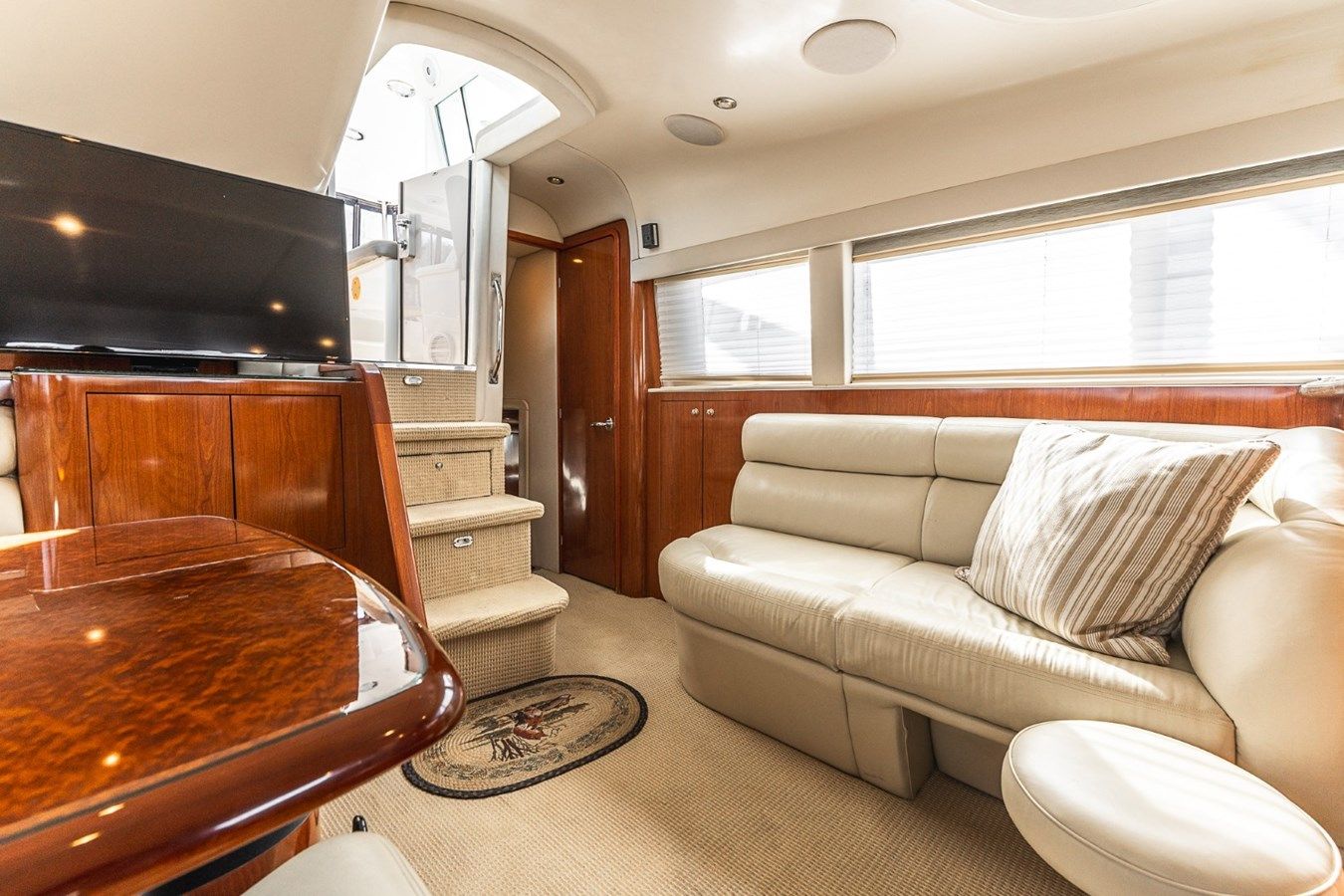 the best price on RED FOX 480 MOTOR YACHT
