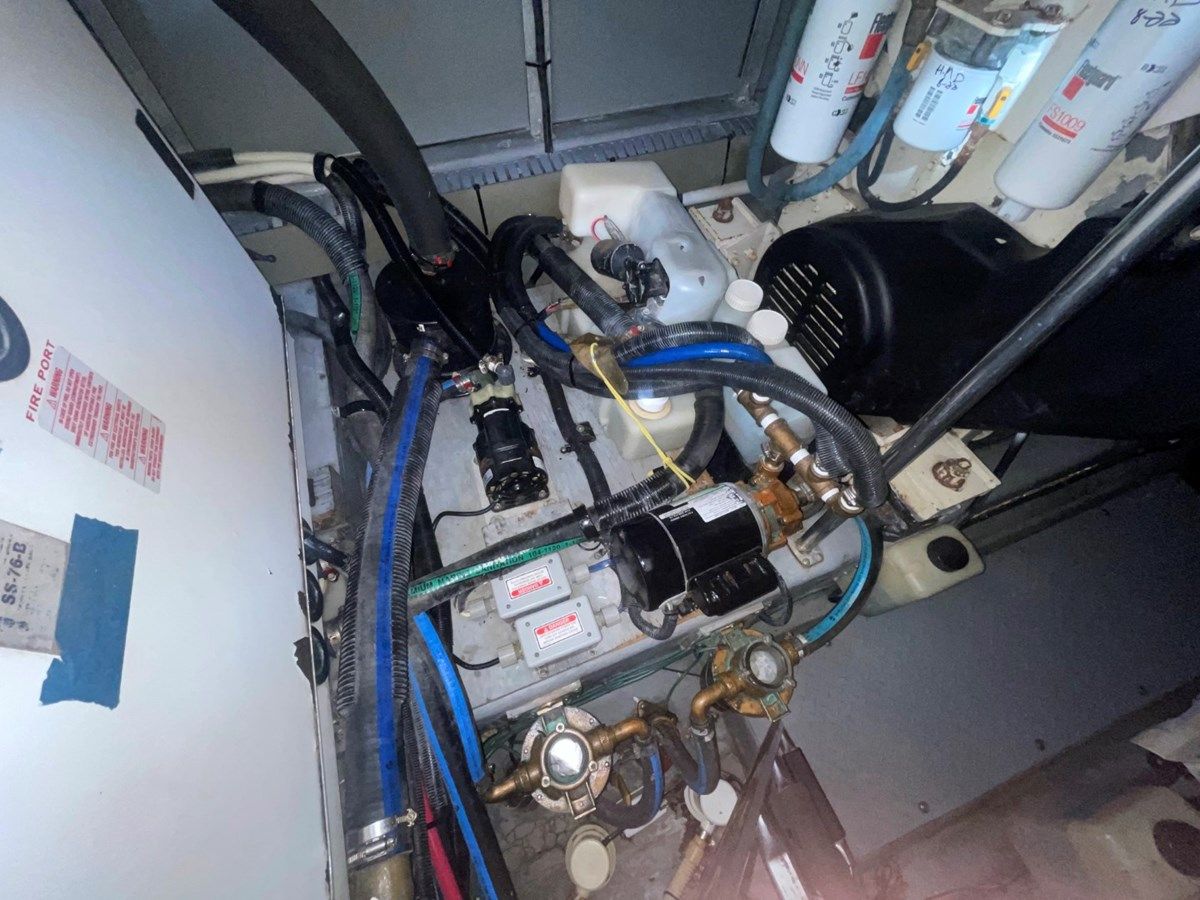 RED FOX - SEA RAY yacht sale