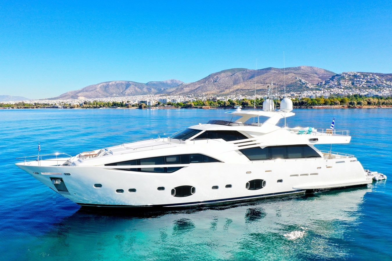 best yacht sales deals Custom Line 100 - Custom Line