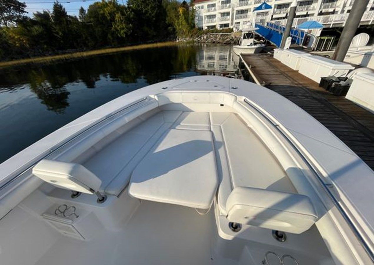 best yacht sales deals 2018 Southport 33 FE - SOUTHPORT