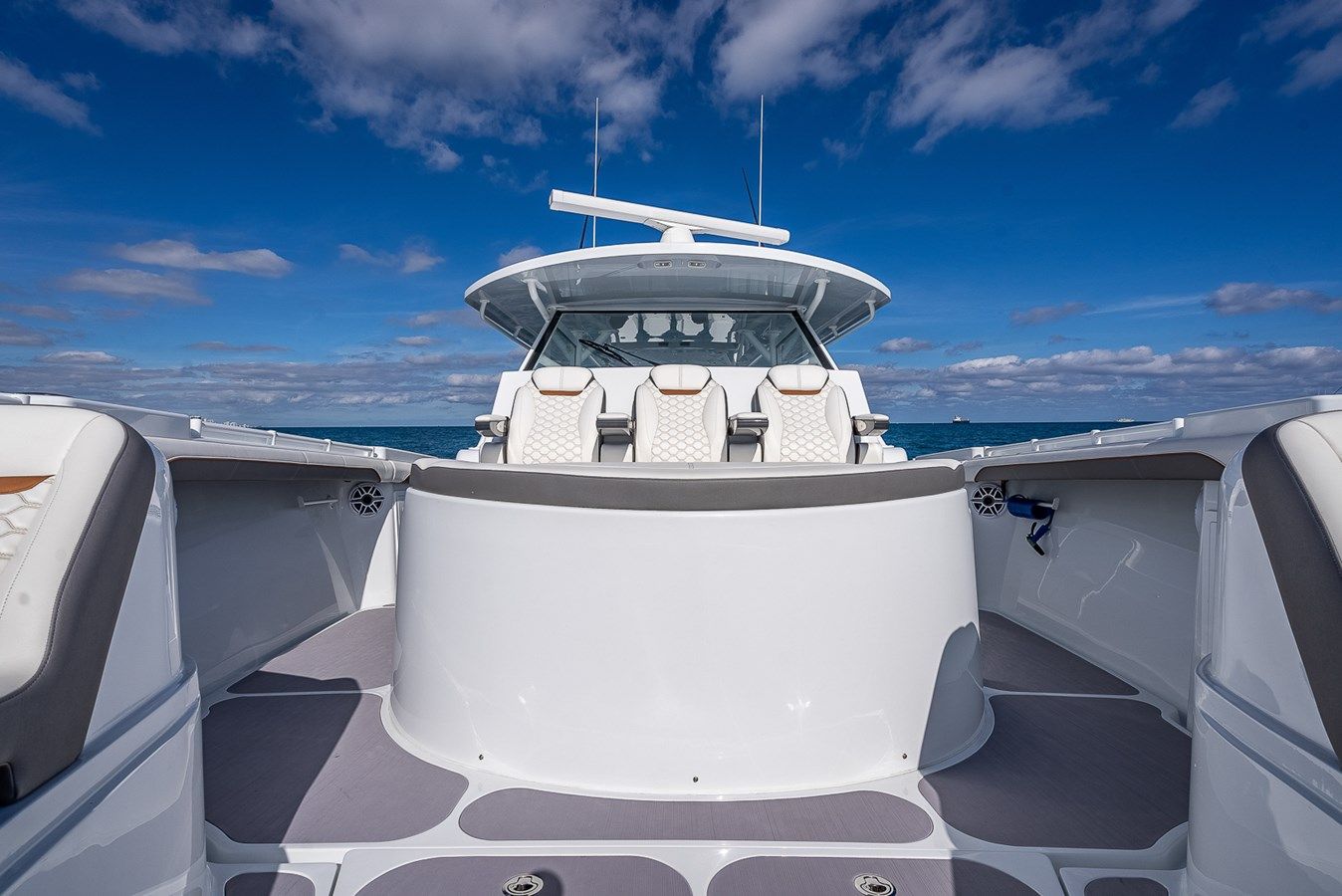 Buy a 54 Offshore - YELLOWFIN at Shestakov Yacht Sales