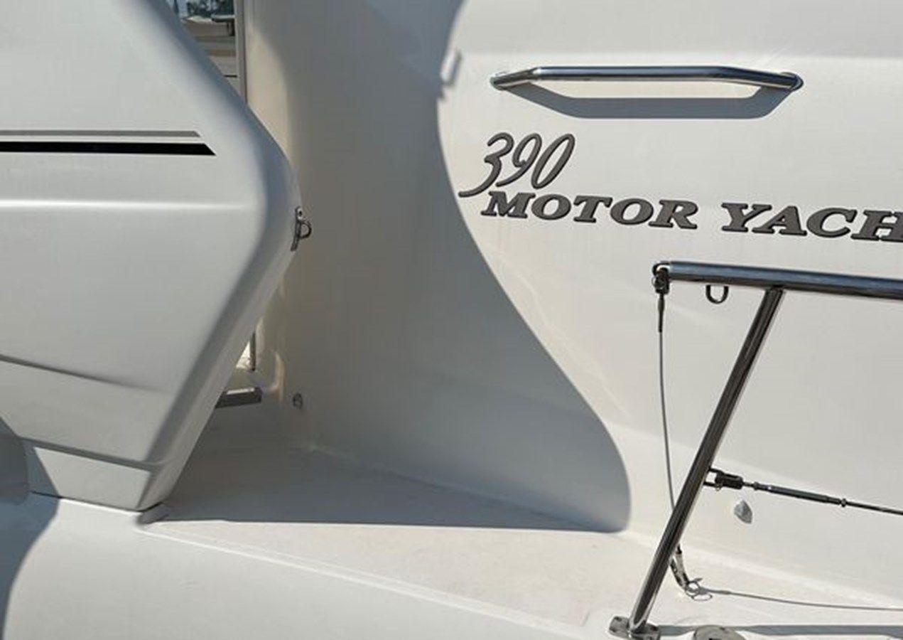 Лучшая цена на 2005 Sea Ray 390 Motor Yacht