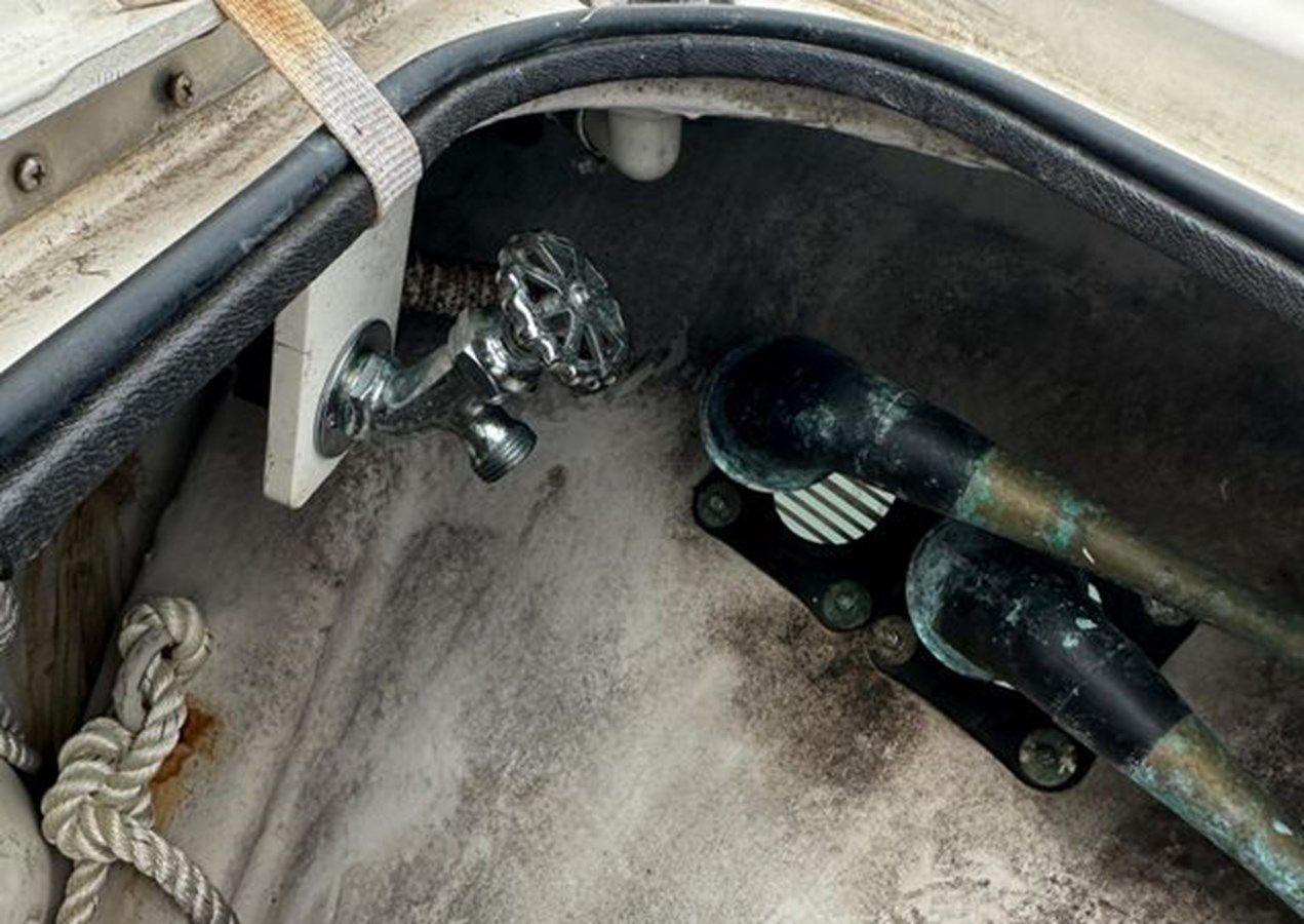 Купить 2005 Sea Ray 390 Motor Yacht 390 Motor Yacht