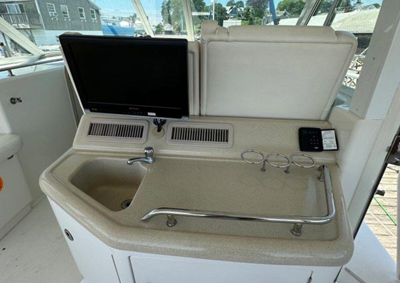 2005 Sea Ray 390 Motor Yacht