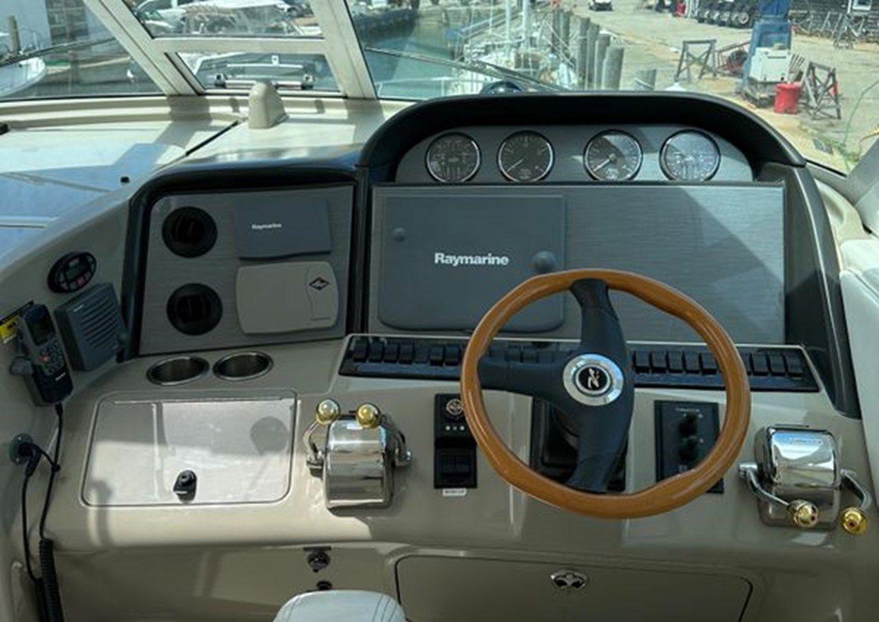 Купить 2005 Sea Ray 390 Motor Yacht - SEA RAY