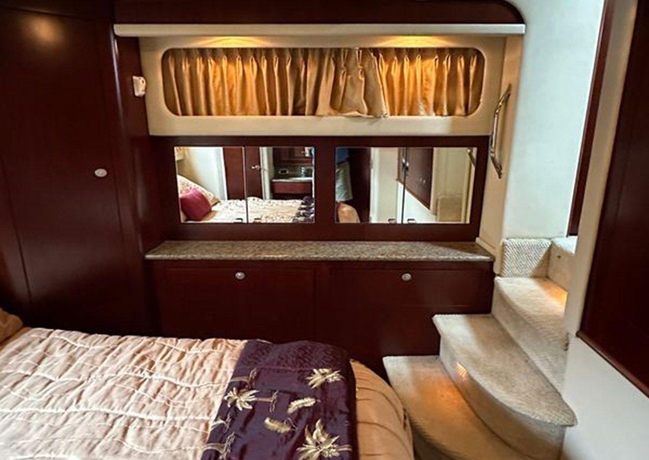 Продажа яхты 2005 Sea Ray 390 Motor Yacht 2005