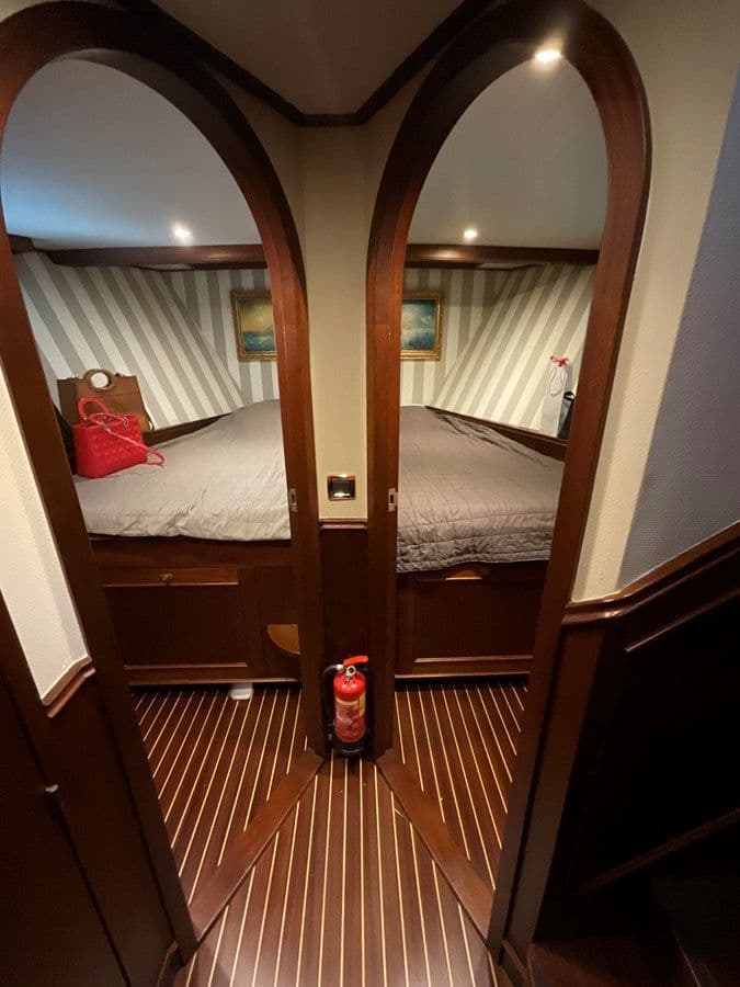 best yacht sales deals ST. NICHOLAS Delfino 60