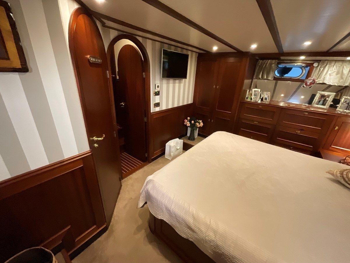 ST. NICHOLAS 65 price