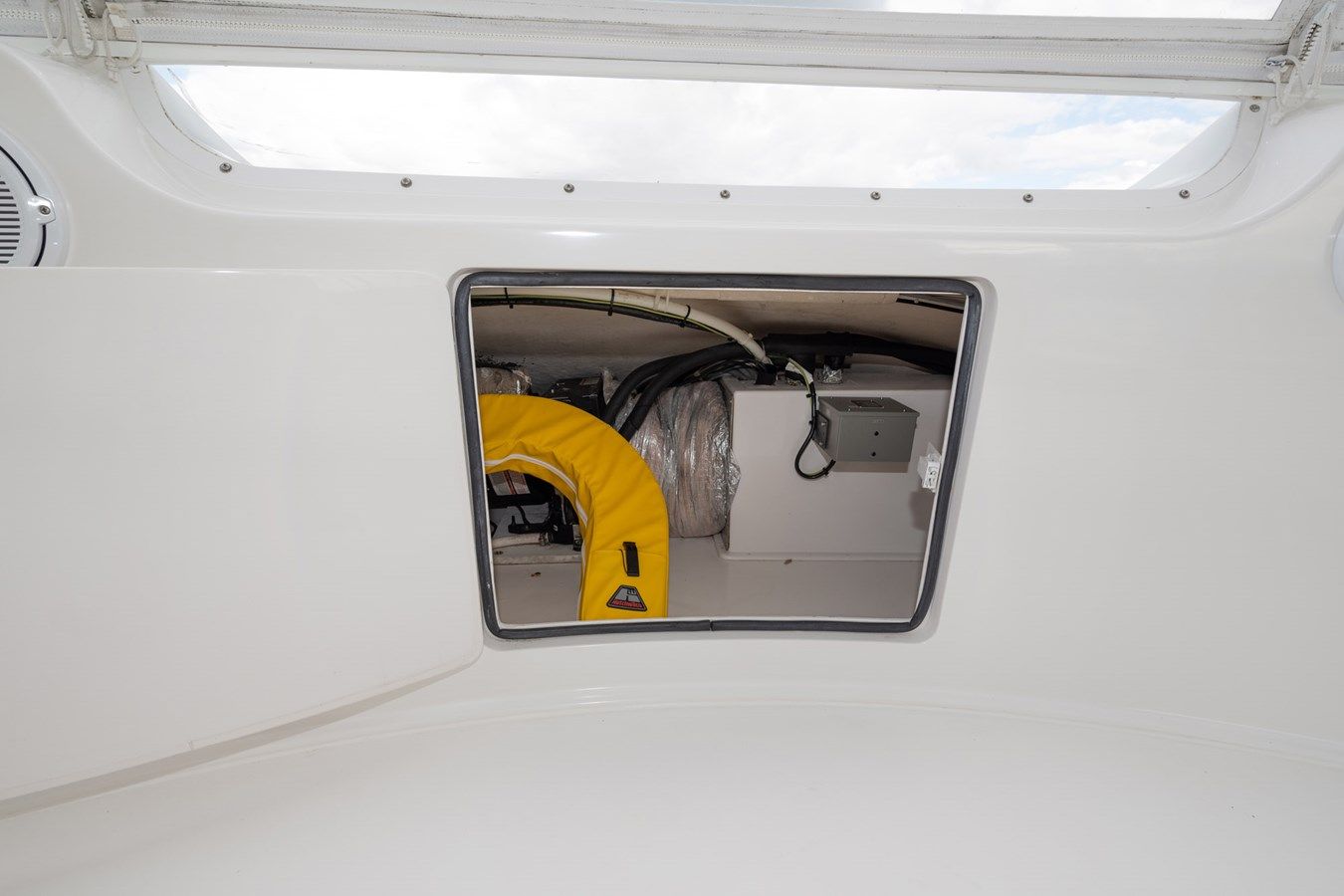 Лучшие предложения покупки яхты Defiance 2007