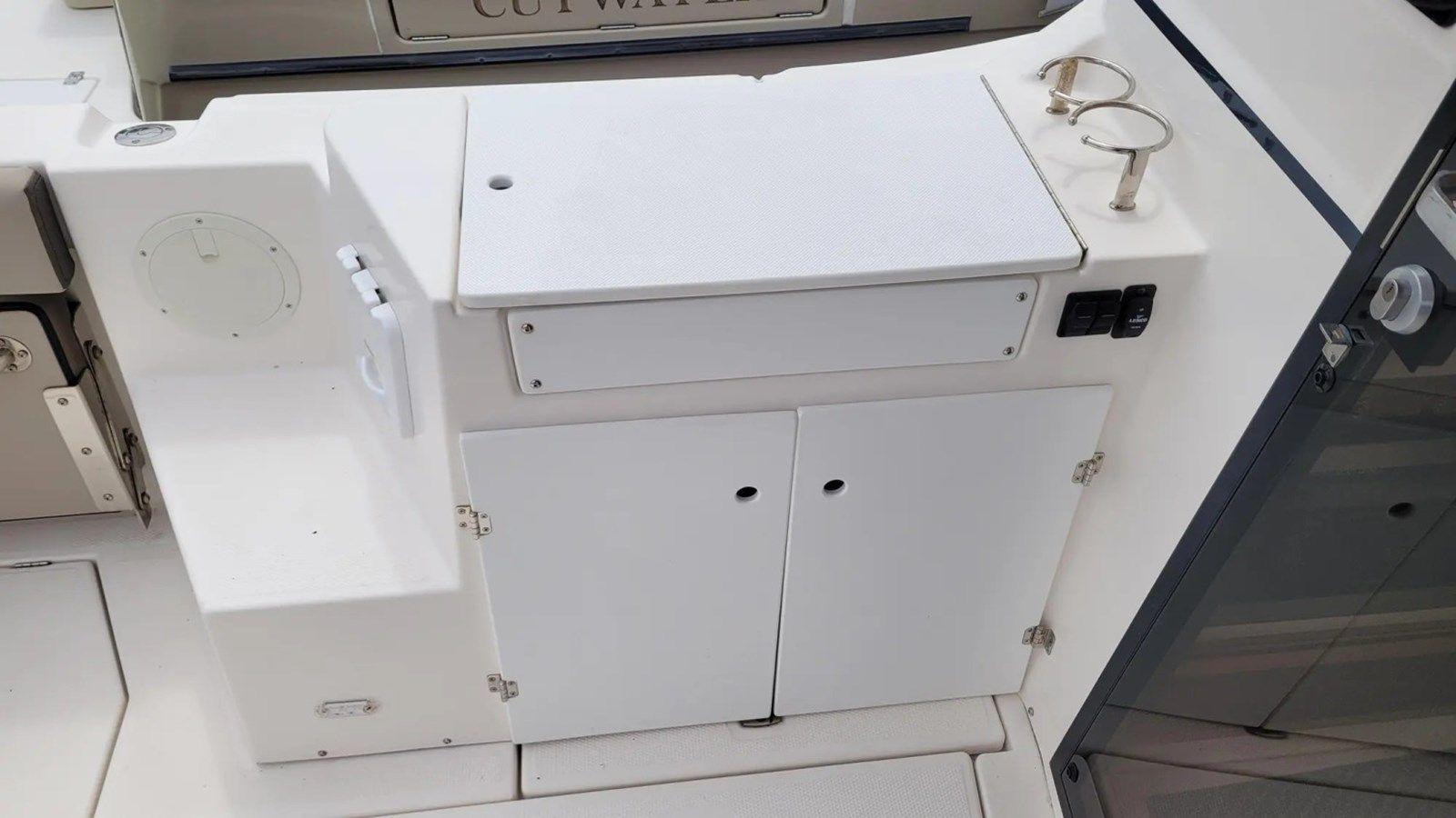 Продажа яхты 2021 Cutwater C-28 - CUTWATER