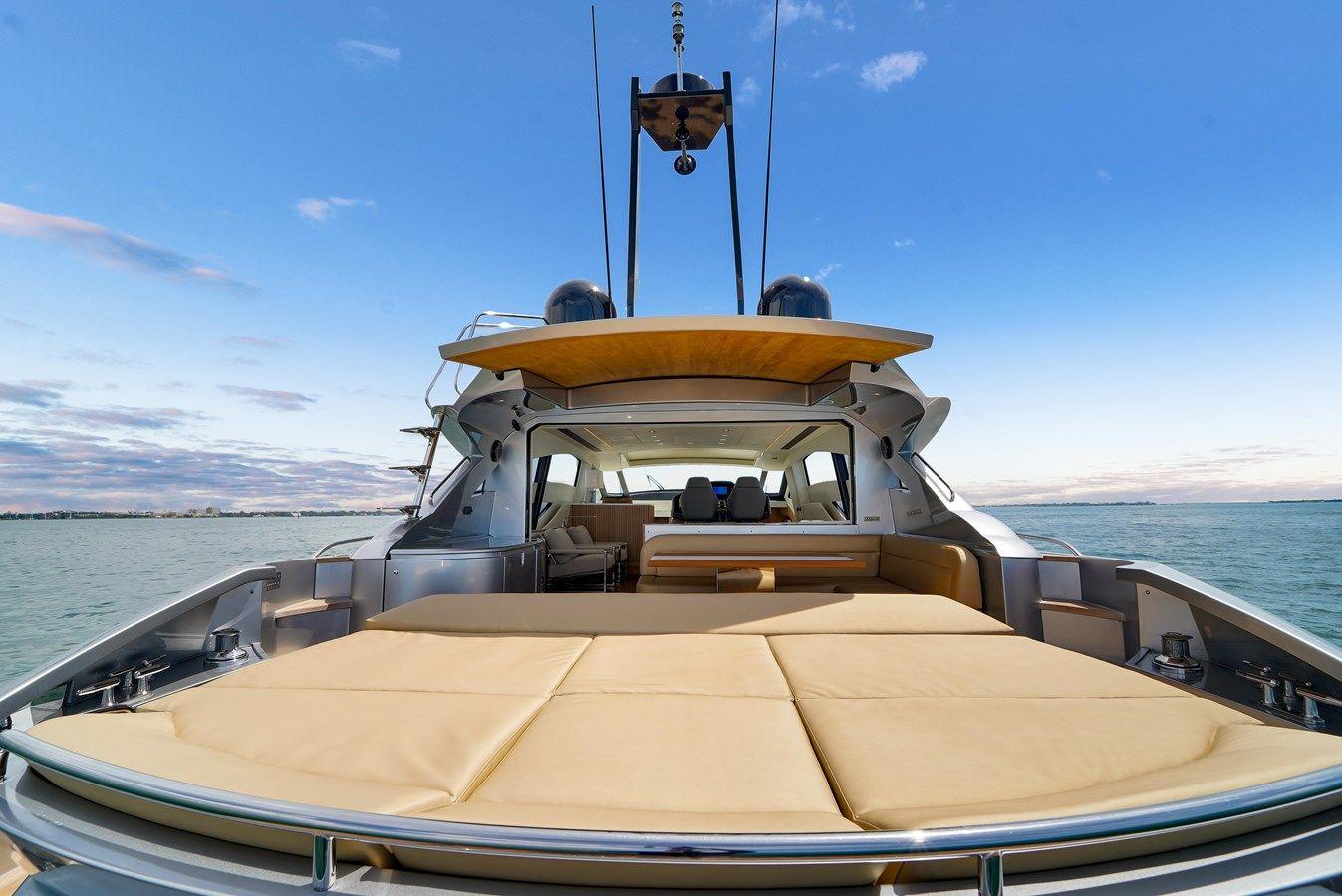 the best price on Pershing 72 2009