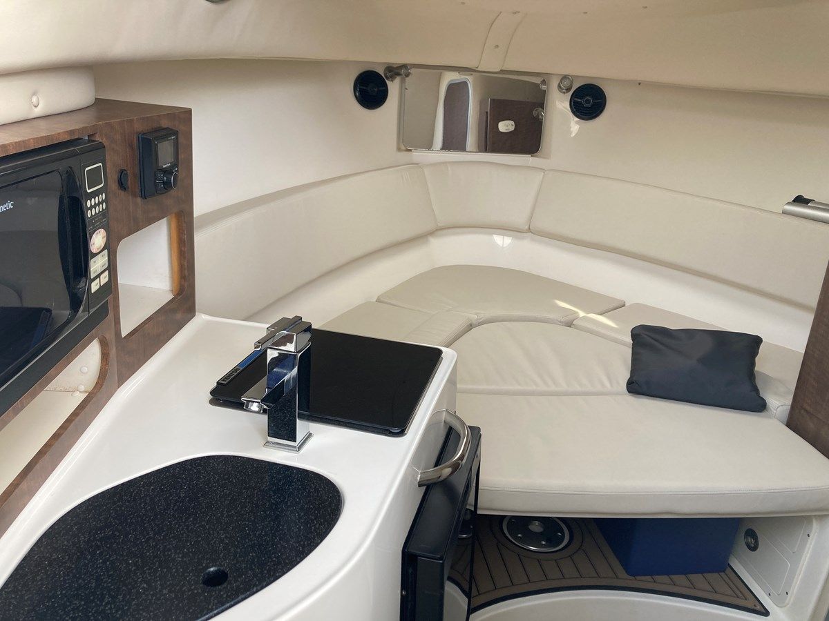 the best price on 290 Walkaround