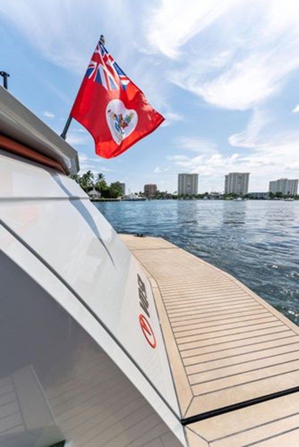 Buy a yacht Incentivized VQ58