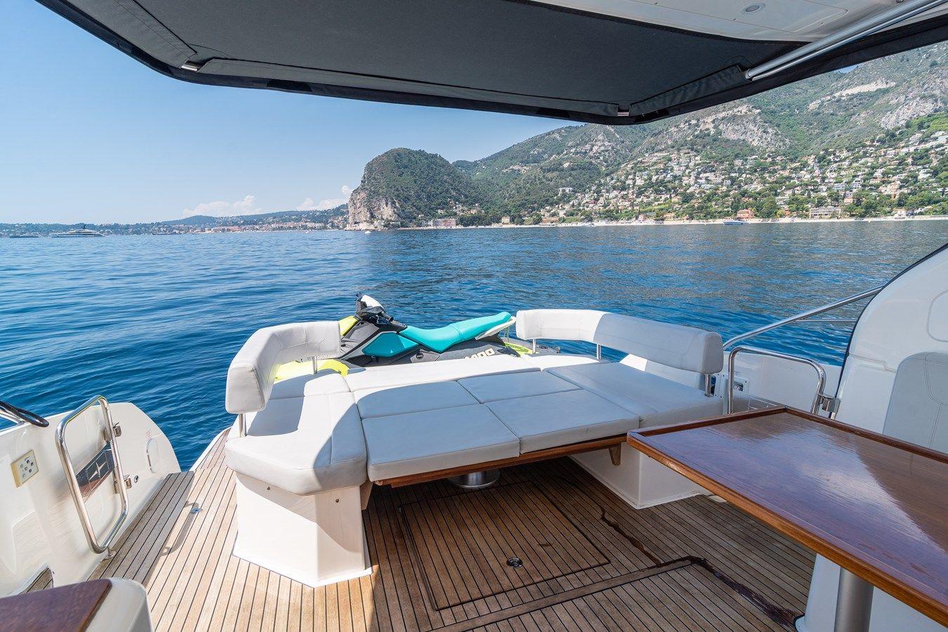 the best price on Bavaria Sport 400 HT 2016