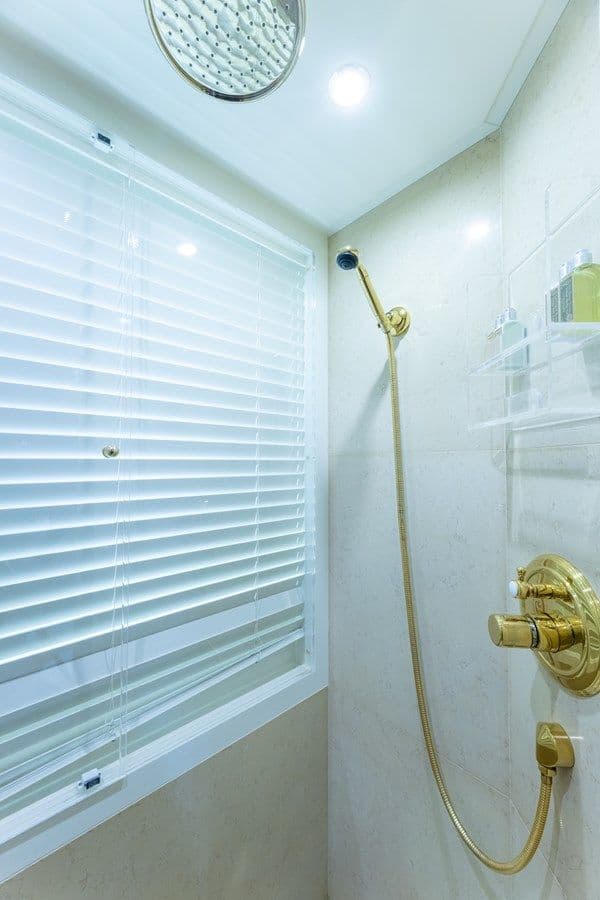 Buy a yacht NAMASTE 121