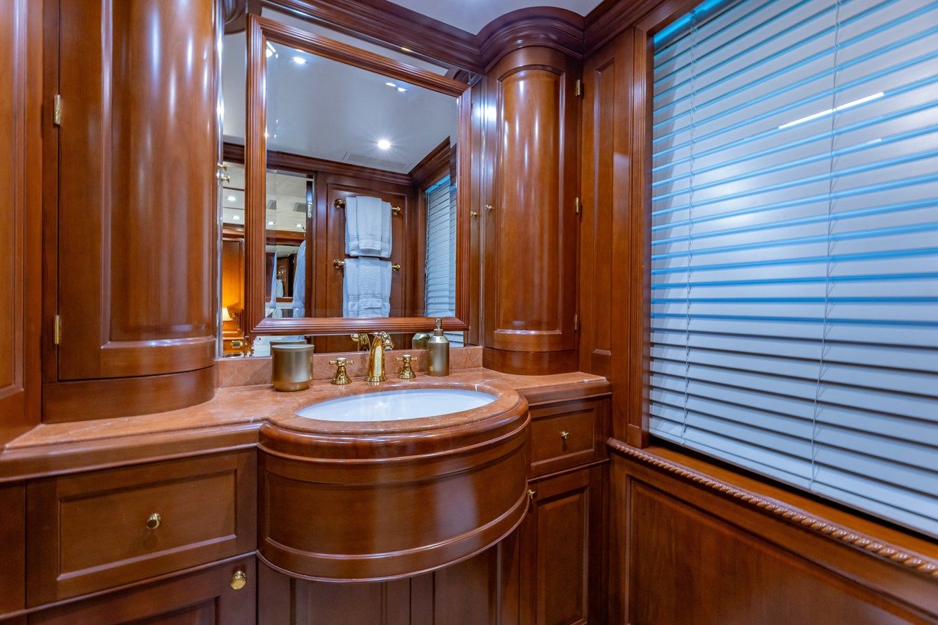 the best price on NAMASTE - Benetti