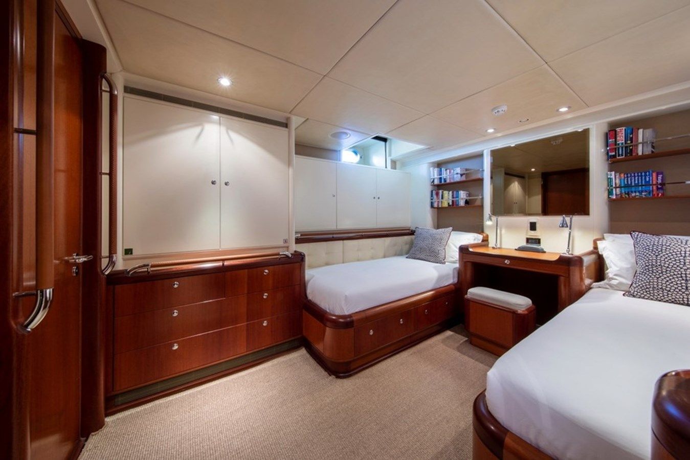 Buy a SURAMA - ROYAL HUISMAN at Shestakov Yacht Sales