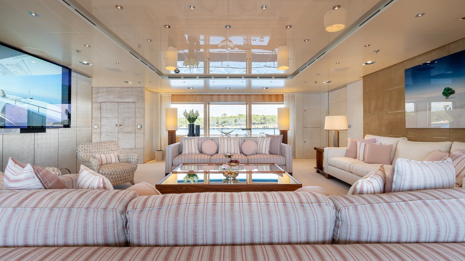 Купить яхту LOON 2010 в Shestakov Yacht Sales