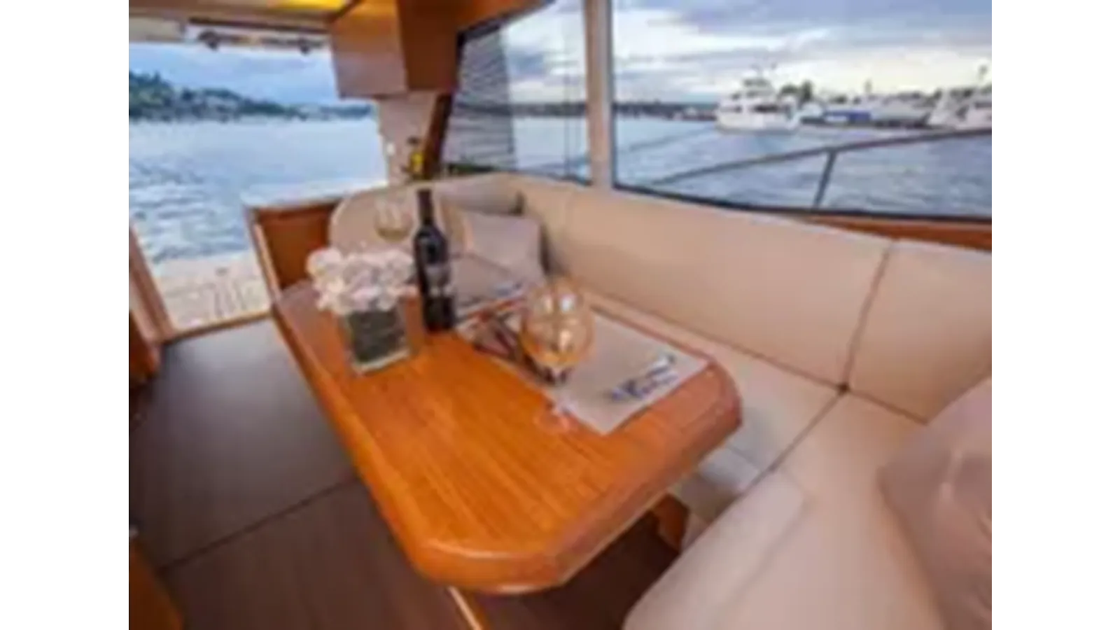 Buy a yacht 2024 Greenline 39 Hybrid 39 Hybrid