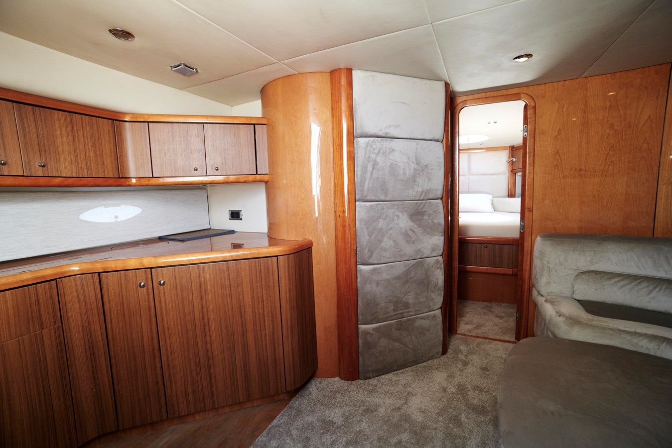 Лучшая цена на SUNSEEKER PORTOFINO 46 43