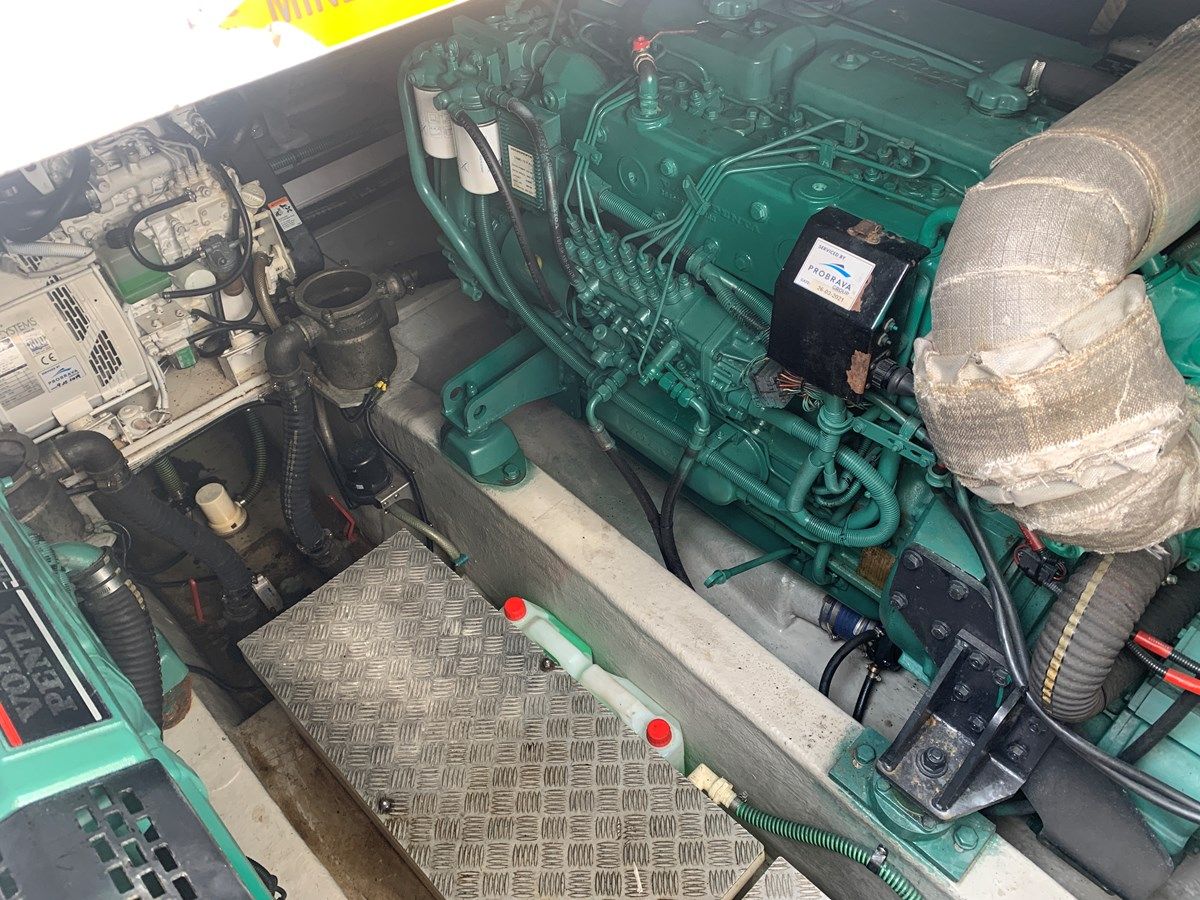 Купить яхту SUNSEEKER PORTOFINO 46 - Sunseeker в Shestakov Yacht Sales