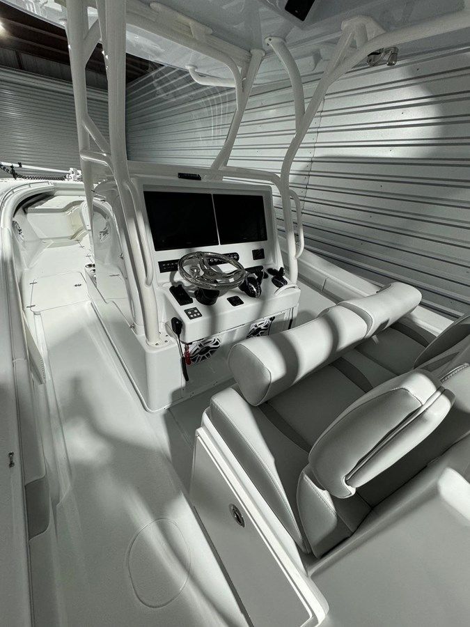 the best price on 36 Yellowfin 36