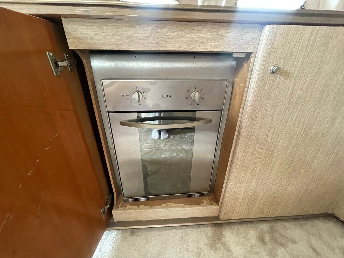 Лучшая цена на PRINCESS V52 51