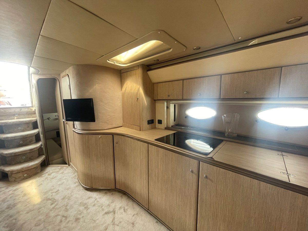 Купить яхту PRINCESS V52 51 в Shestakov Yacht Sales