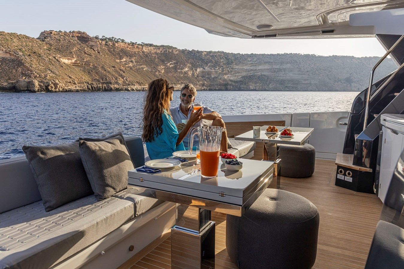 best yacht sales deals Pearl 82