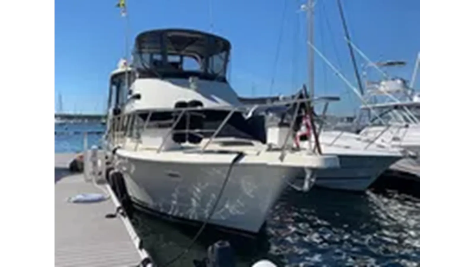 1991 Hatteras 40 Motor Yacht