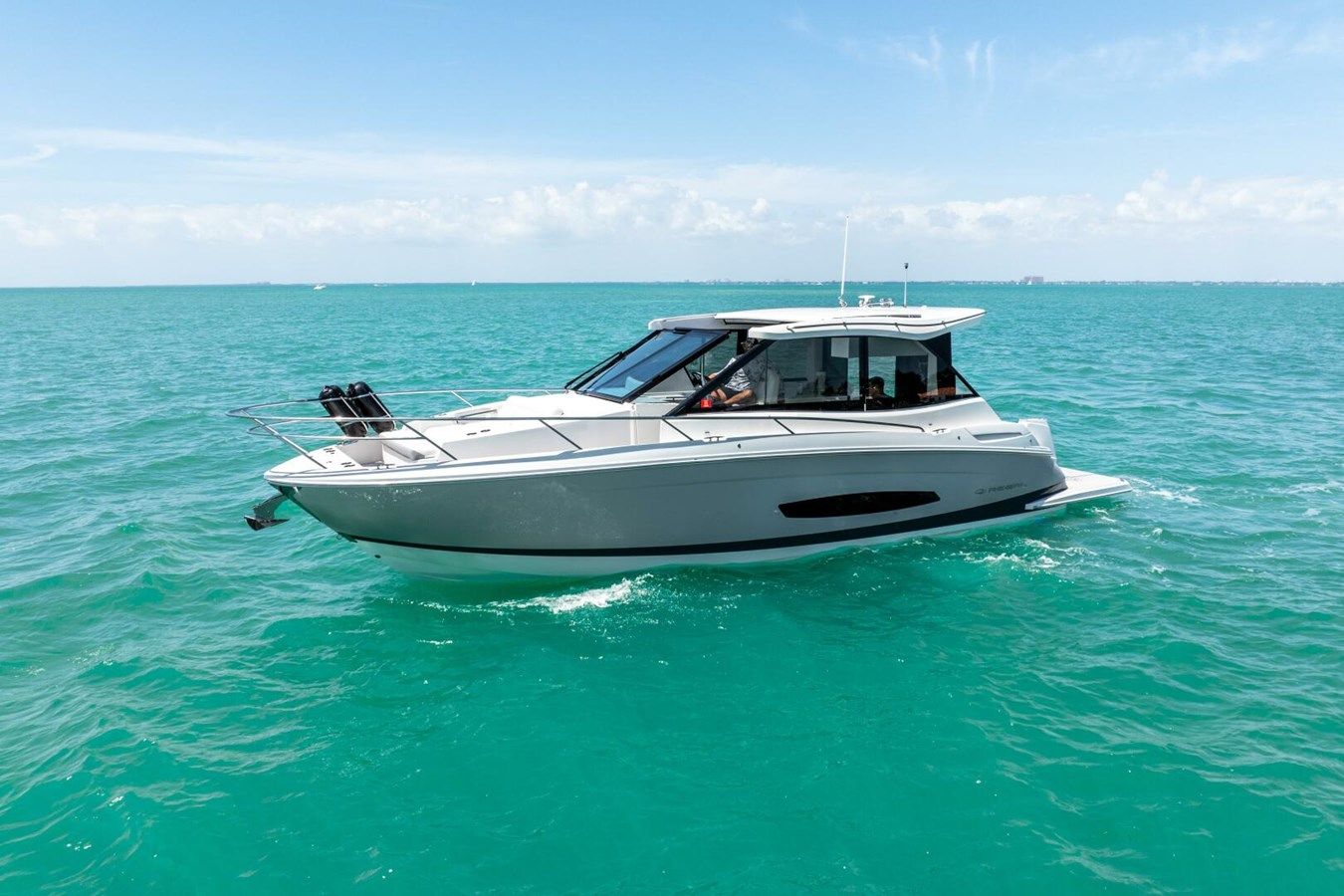 Buy a 36 Regal - Regal at Shestakov Yacht Sales