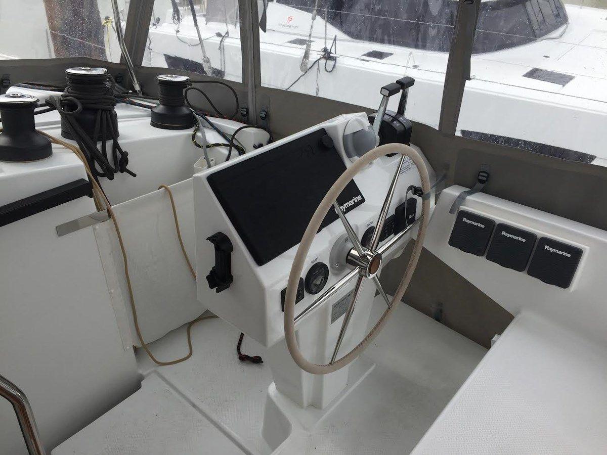 Buy a yacht Grand Crew 2019