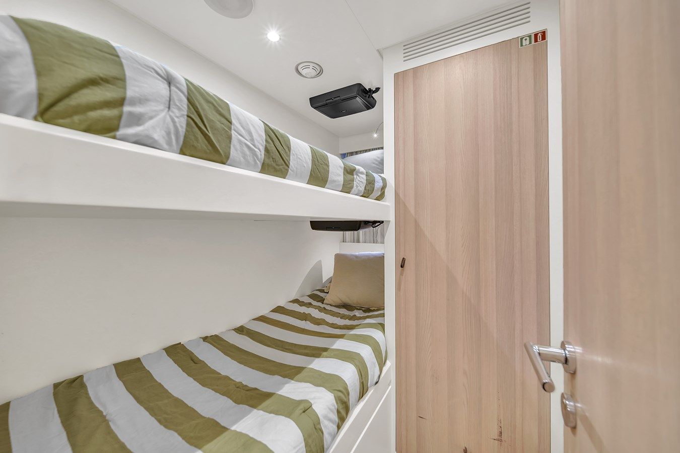 Стоимость яхты 2017 Azimut 30 Metri 2017