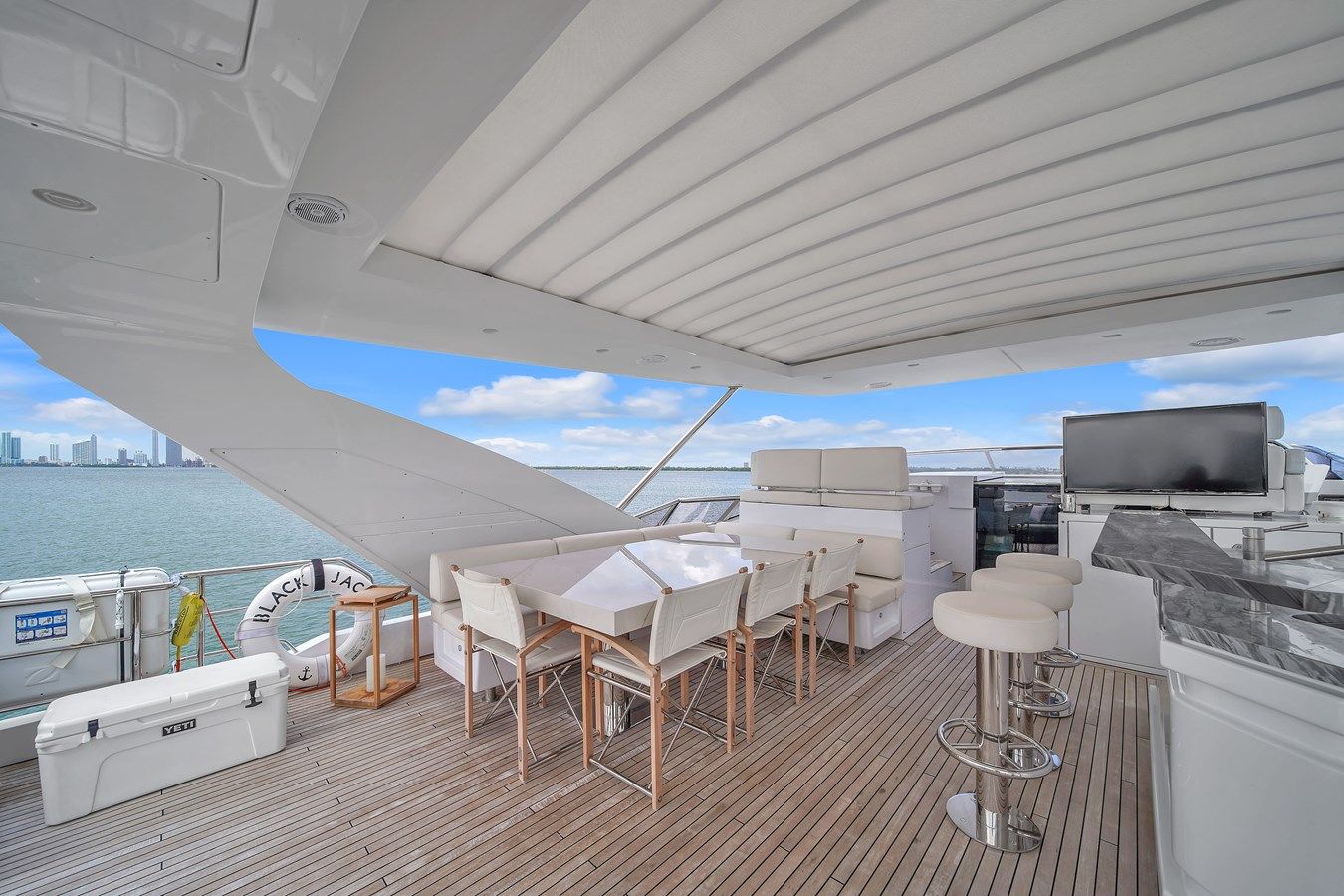 Лучшая цена на 2017 Azimut 30 Metri - Azimut Yachts