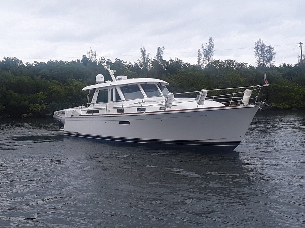 Купить яхту Happy Days в Shestakov Yacht Sales