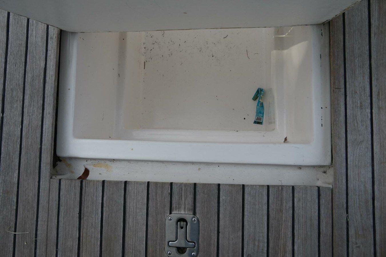 Продажа яхты R & R