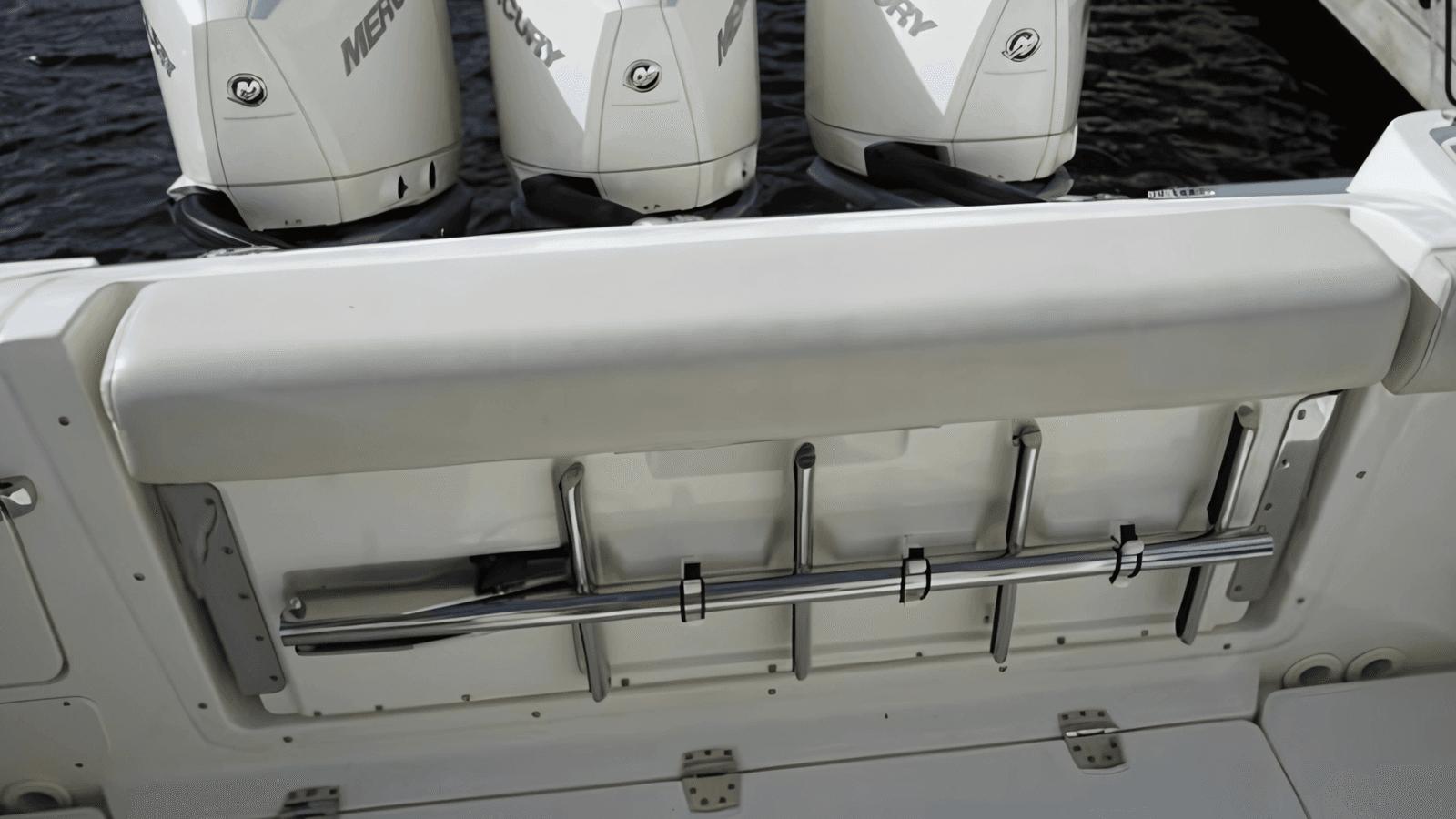 Купить яхту 35 ft 2020 Boston Whaler 350 Realm, Yacht Kings в Shestakov Yacht Sales